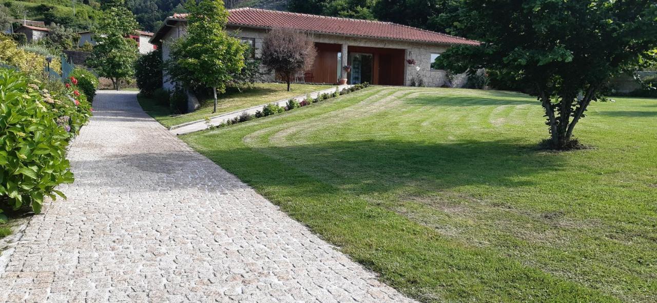 Cottage, Casa Do Laranjal - Near 吉尔斯 外观 照片