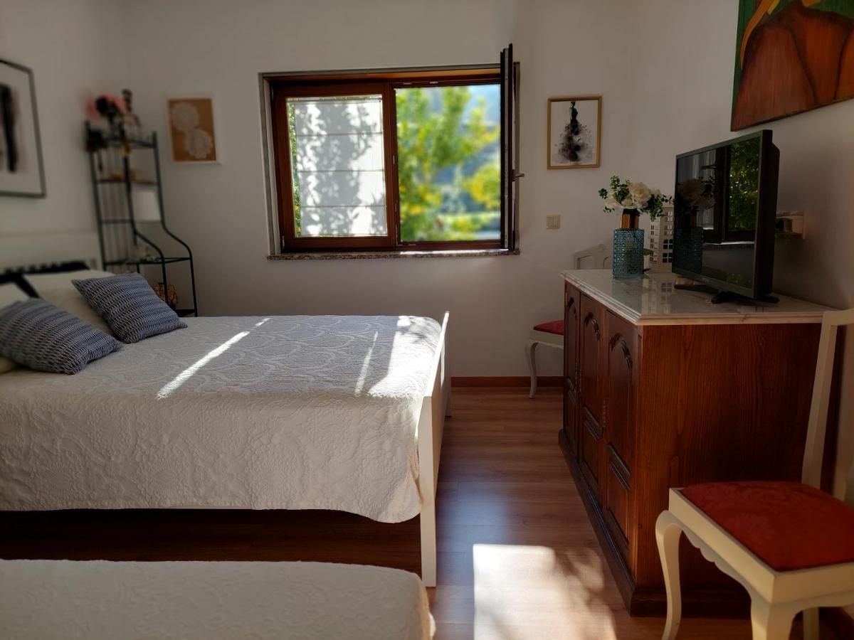 Cottage, Casa Do Laranjal - Near 吉尔斯 外观 照片